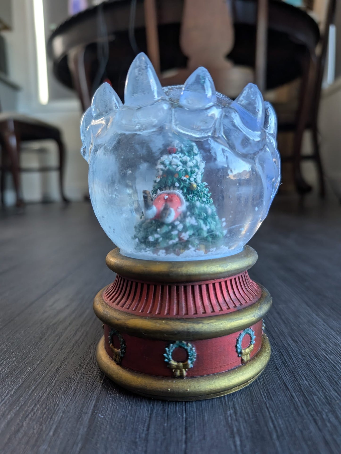 Snow Globe Mimic